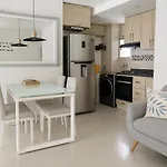 Beach Veronica Luxury Ocean View Apartment